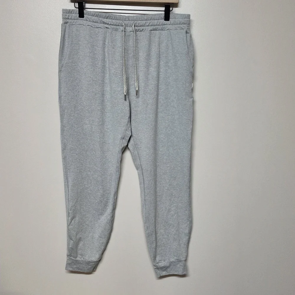VUORI Women's Performance Jogger Relaxed Fit Gray VW303 Large 26" Inseam - Picture 1 of 7